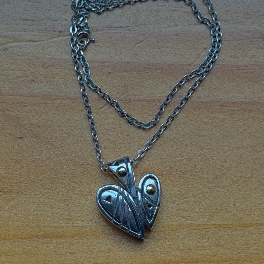 Elegant Silver and Gold Heart Pendant Necklace - Picture 5 of 6